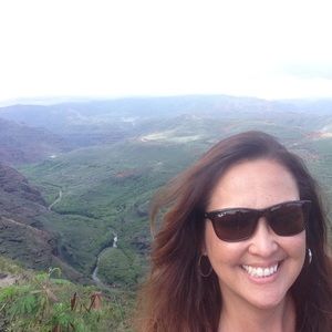 Meet your Posher, Lucy